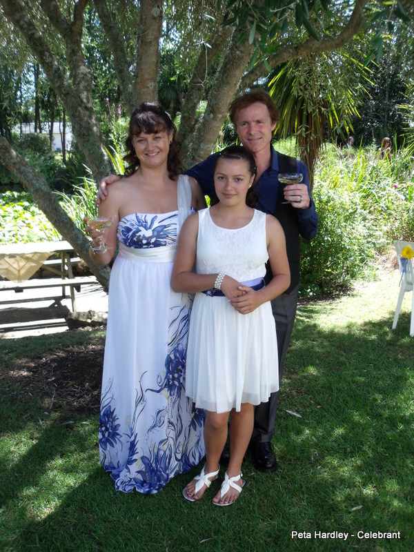 Deb, Rob and Chloe Peta Hardley Auckland Marriage Celebrant Casabella Kumeu