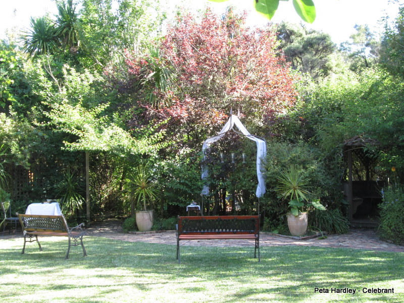 Casabella intimate garden ceremony area