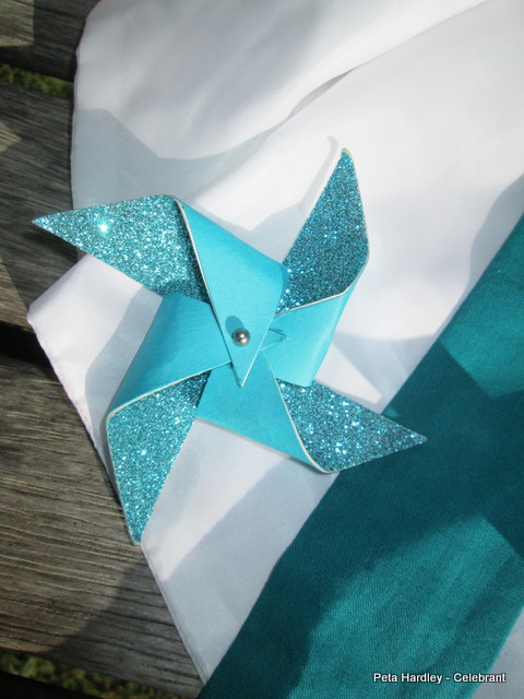 Pinwheel buttonhole